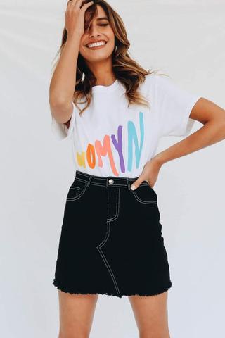 WOMYN T-shirt